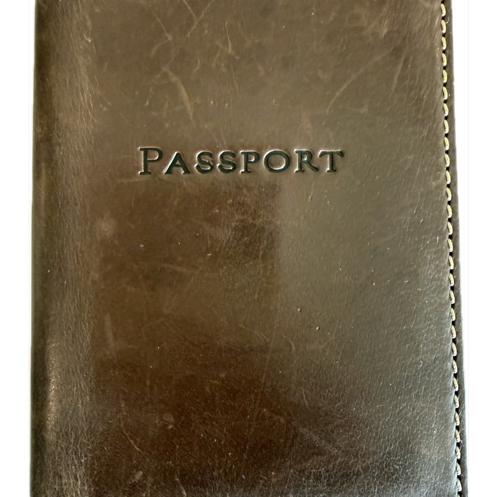 DOONEY & BOURKE Leather Passport Case - Picture 4 of 6